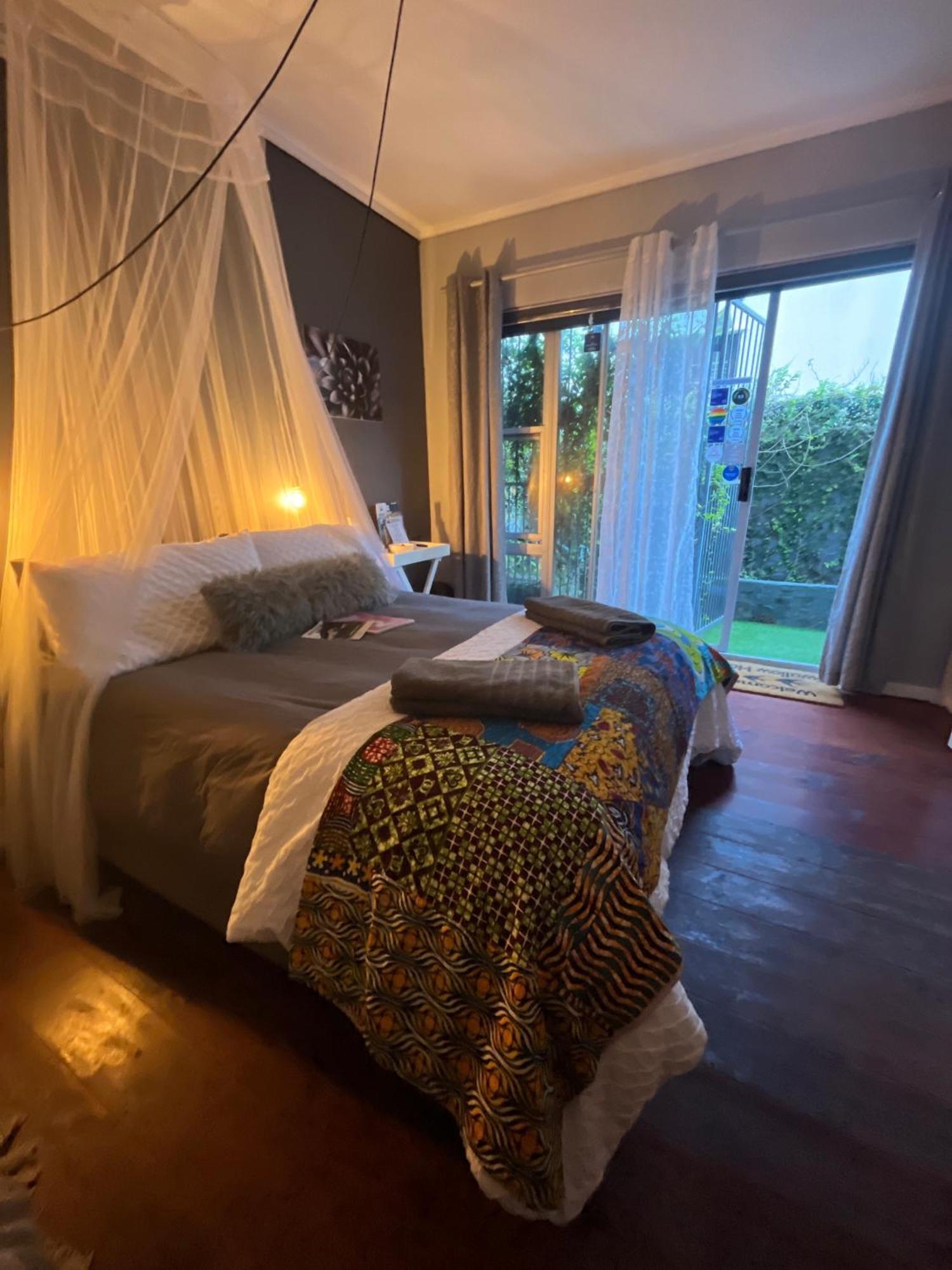 Seaside Getaway @ Swallow House Suite #2 Кейптаун Екстериор снимка